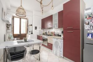 BILOCALE LOCATO CON DOPPIA ESPOSIZIONE IN CORSO RA