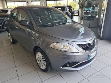 Lancia Ypsilon 1.2 69cv Opening Edition