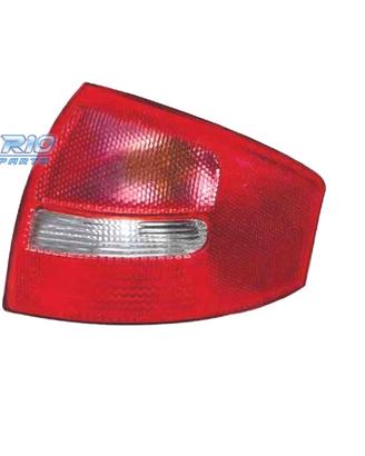 FANALE DX AUDI A6 01-04 BERLINA