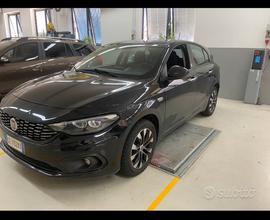 Fiat tipo 1.3 Disel allestimento Mirror