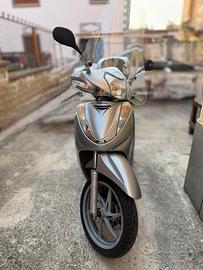 Honda SH 300i (2010)