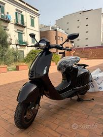 Piaggio Vespa 946 Horse 125 - LA SPECIAL EDITION