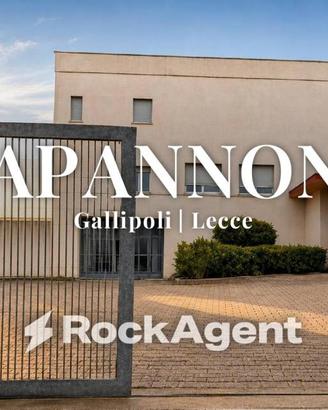 Immobile di 1680 m² con più di 5 locali a Gallipol