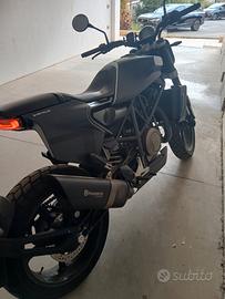 Husqvarna Svartpilen 701 - 2019