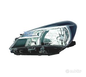 FANALE SINISTRO PER TOYOTA YARIS 5P 14-16 FONDO NE