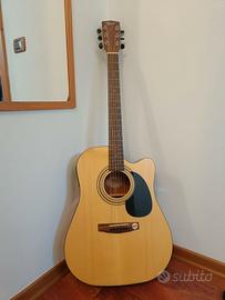 Chitarra acustica Cort