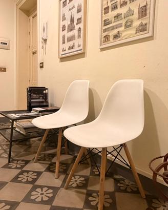 Set di 2 sedie in polipropilene bianco e legno