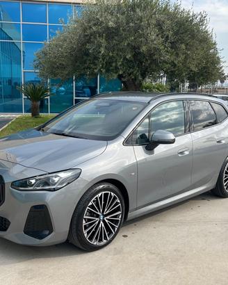Bmw 218d Active Tourer Msport possibilità noleggio