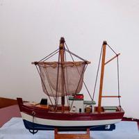 Peschereccio, modellino barca in legno