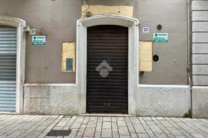 NEGOZIO A SAN SEVERO