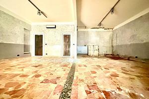 NEGOZIO A NOVI LIGURE