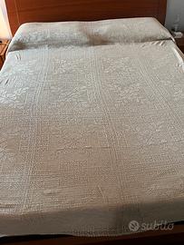 Copriletto filet uncinetto fatto a mano