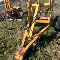 Carrello porta attrezzi trattore