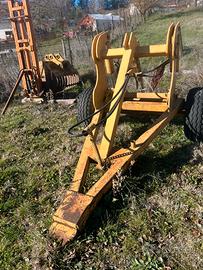 Carrello porta attrezzi trattore