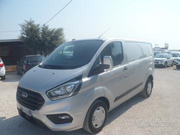 Ford Transit Custom furgone