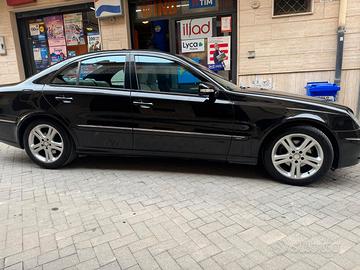Mercedes Benz e classe 