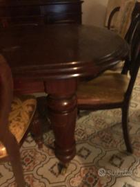 INTERA CAMERA DA PRANZO STILE INGLESE