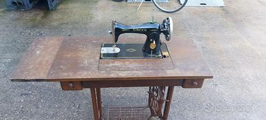 Macchina per cucire Singer  d'epoca