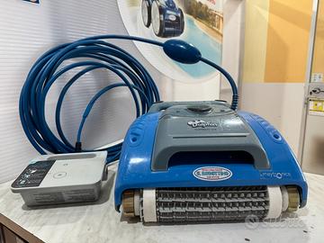 Robot piscina Dolphin Supreme M3 ricondizionato.