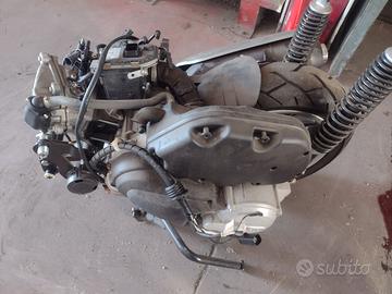 Motore Piaggio MP3 Hybrid M651M 2012