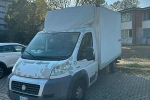 Fiat ducato con sponda hidraulica