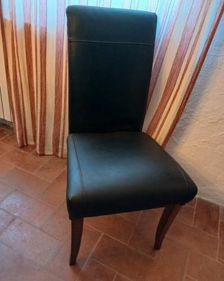 sedie in pelle marrone 