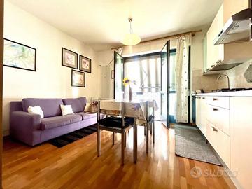 Appartamento di 40 m² con 1 locale e box auto a Mi