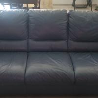 divano in pelle 3 posti colore blu