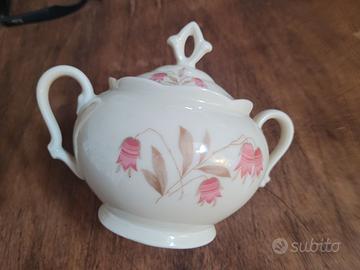 Zuccheriera in porcellana dipinta a mano