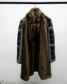 Cappotto con inserti in pelliccia naturale