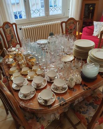 Porcellane, servizio tè/caffè, bicchieri, piatti