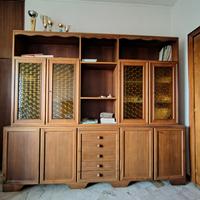 Libreria con vetrine