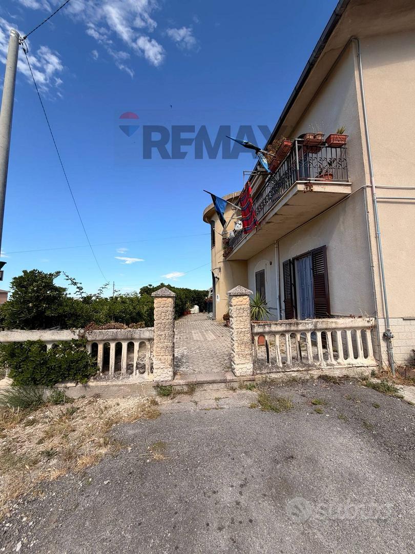 Appartamento – Serradifalco - Vista 3