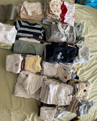 Stock abbigliamento bimbo