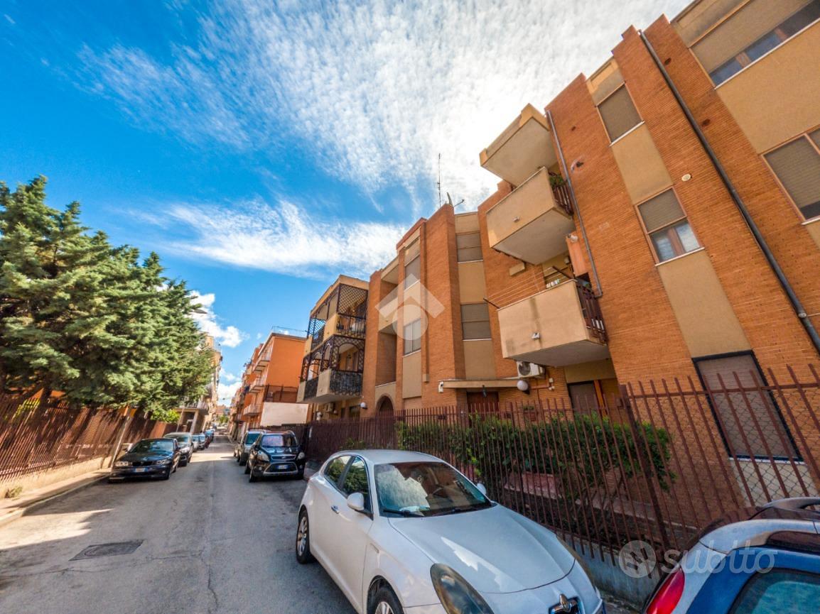3 LOCALI A MANFREDONIA - Vista 2