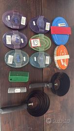 Spazzole cavalli stock  rimanenze di negozio