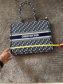 Nuova e capiente borsa CD