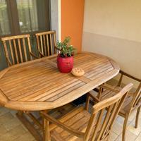 Set tavolo in legno da giardino