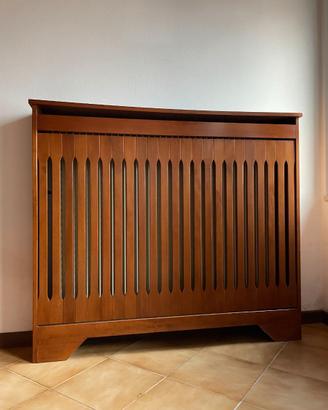 Copritermosifone in legno massello stile classico