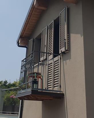 Ringhiera balcone in ferro battuto