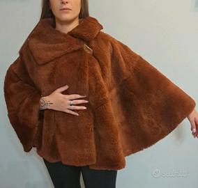 Pellicciotto a mantella