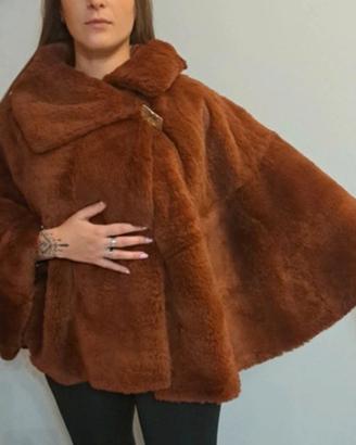 Pellicciotto a mantella