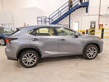 LEXUS NX 300h Hybrid Premium 4WD