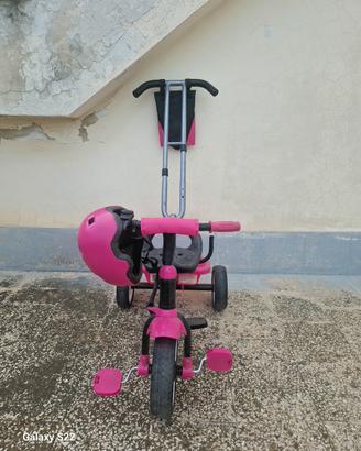 Triciclo + Giochi+ accessori + altalena