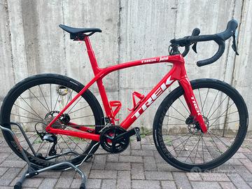 Trek Domane SLR con Bontrager Aeolus RSL37