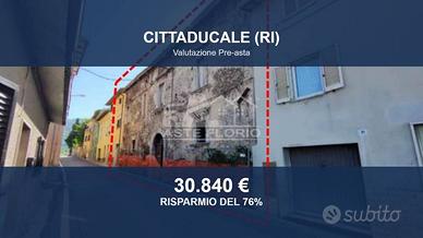 Immobile in asta di 238 m² con più di 5 locali a C