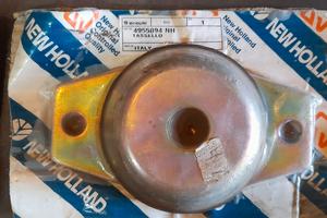 SUPPORTO MOTORE TASSELLO ANTIVIBRANTE NEW HOLLAND