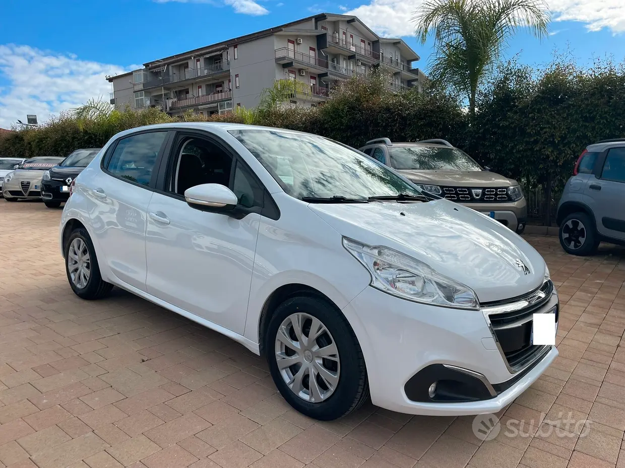 Peugeot 208 1° serie