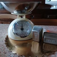 Bilancia da cucina e stampini vintage elah