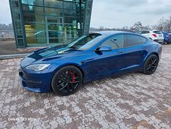 Model S Plaid 1020cv corrente gratis a vita ritiro